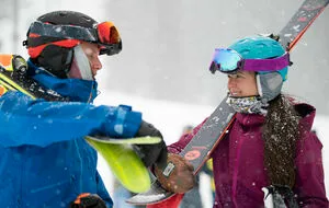 Car Camping KIT] - 2 Person (Deluxe)  Kit Lender - Simple Ski and  Snowboard Clothing Rentals for Your Next Trip